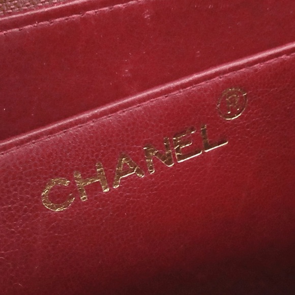 Authentic CHANEL JUMBO MAXI lambskin classic single flap crossbody - Picture 10 of 14